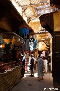 Rue de la médina de Fes